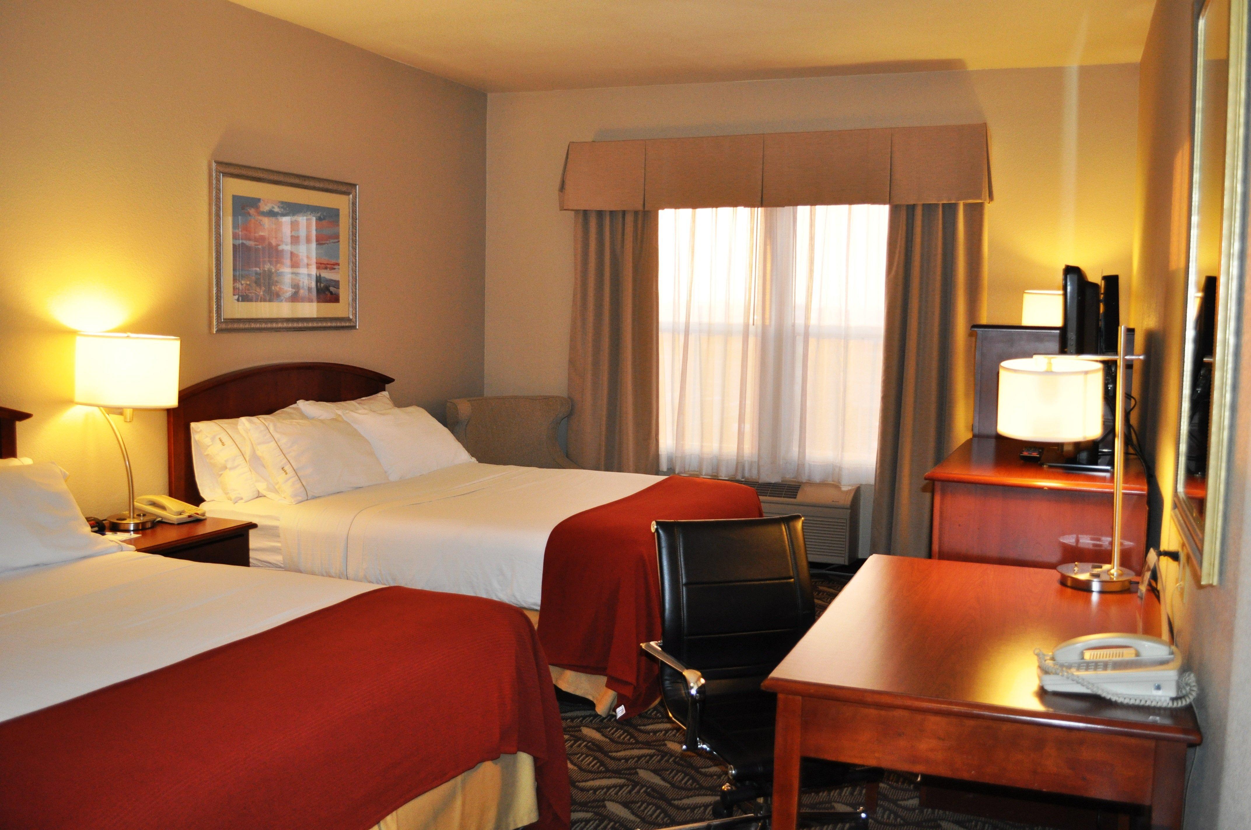 Holiday Inn Express- West Sacramento By Ihg Exterior photo