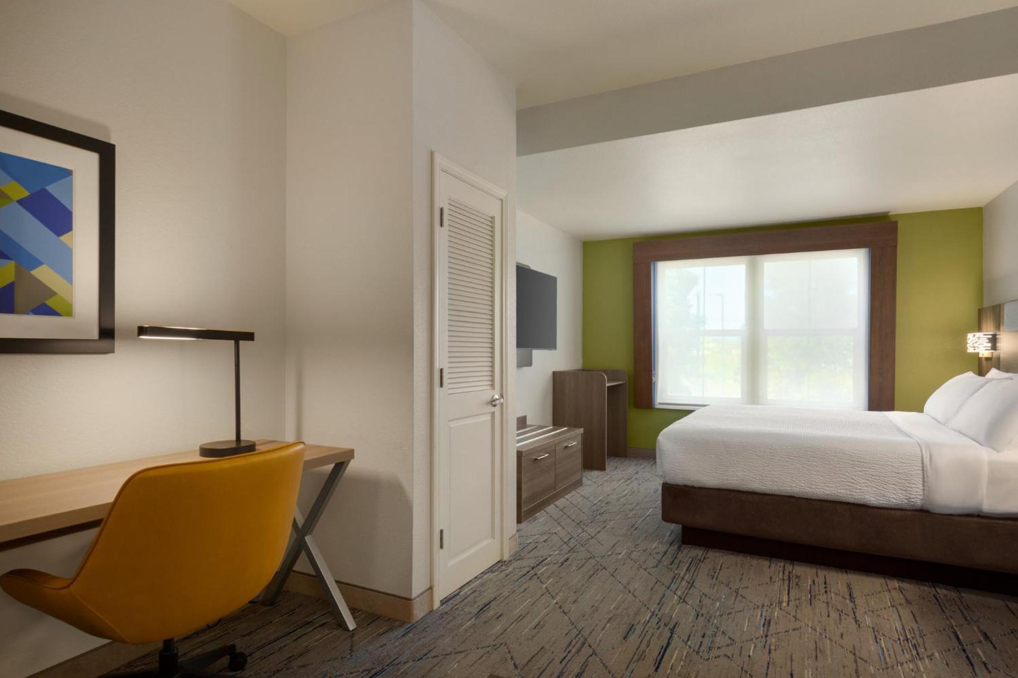 Holiday Inn Express- West Sacramento By Ihg Exterior photo