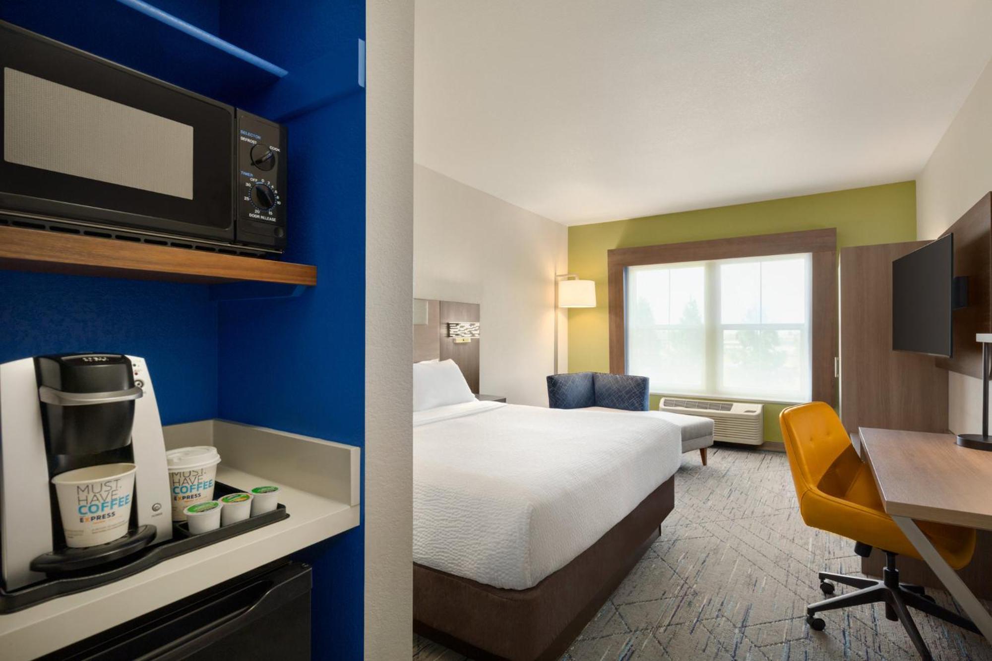 Holiday Inn Express- West Sacramento By Ihg Exterior photo